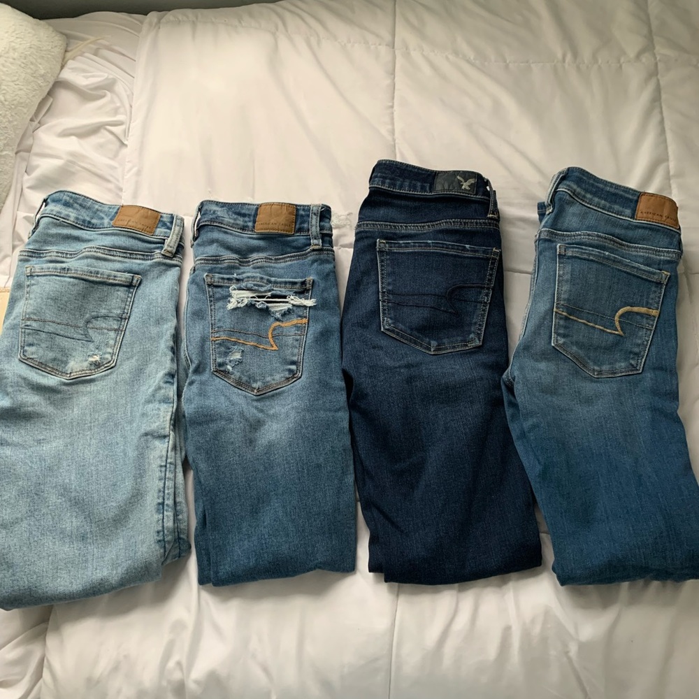 AMERICAN EAGLE JEANS SIZE 2 BUNDLE
